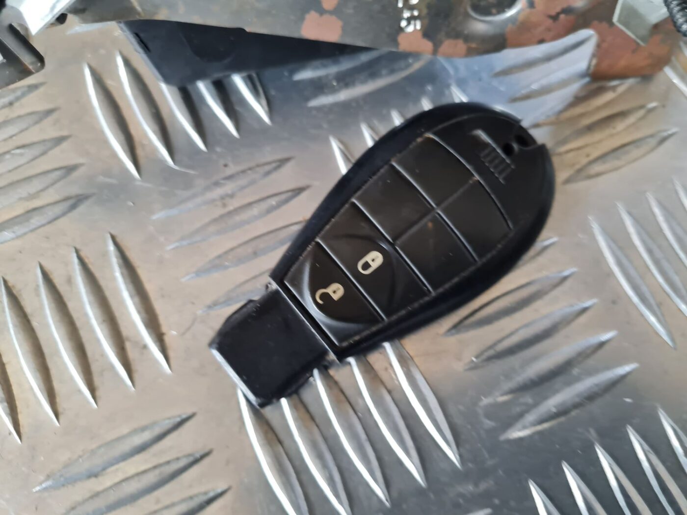 Aizdedzes slēdzene priekš DODGE JOURNEY 2010 3 Aizdedzes slēdzene priekš DODGE JOURNEY 2010