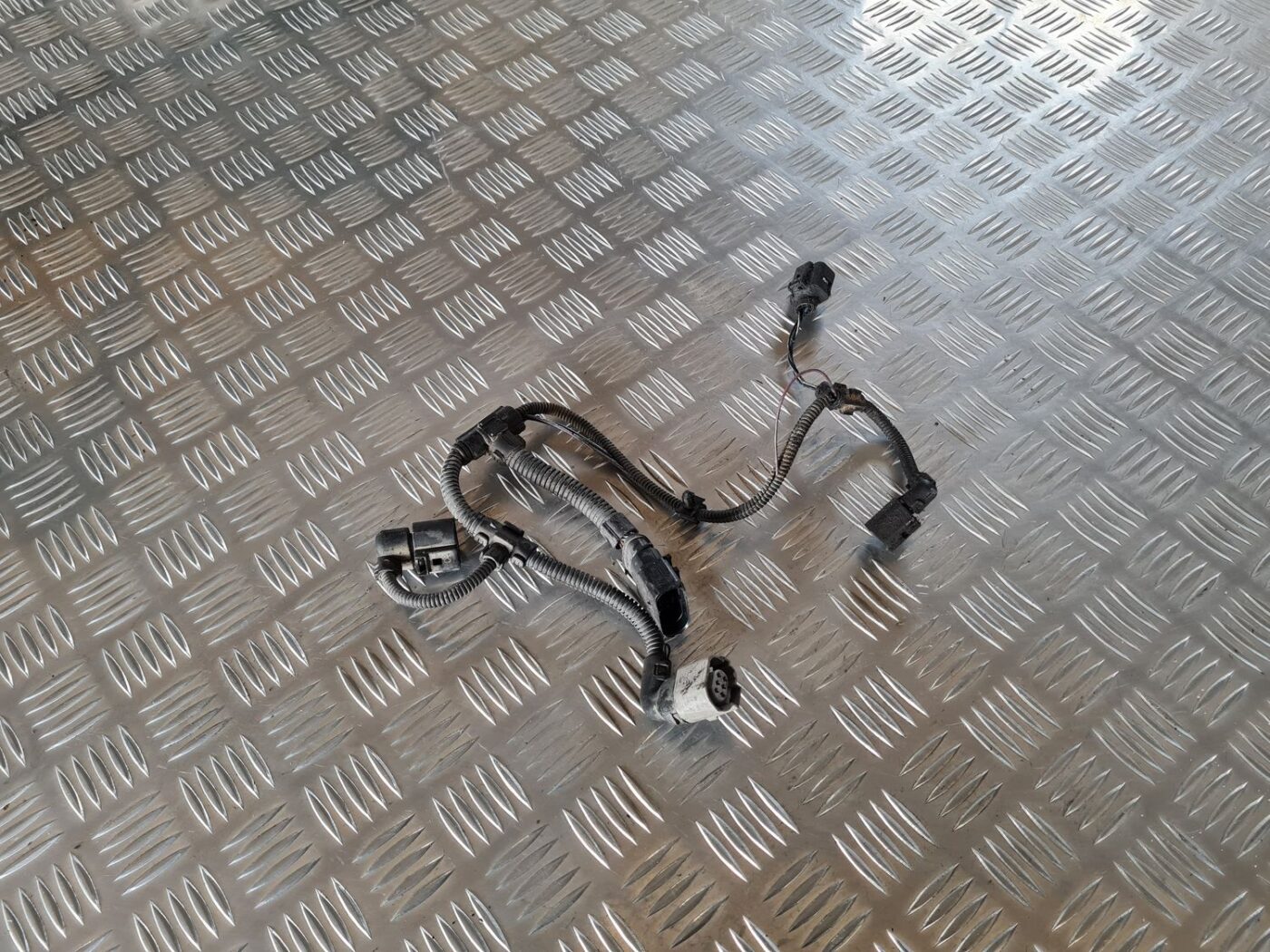 Citi auto elektroinstalācijas vadi priekš DODGE JOURNEY 2010