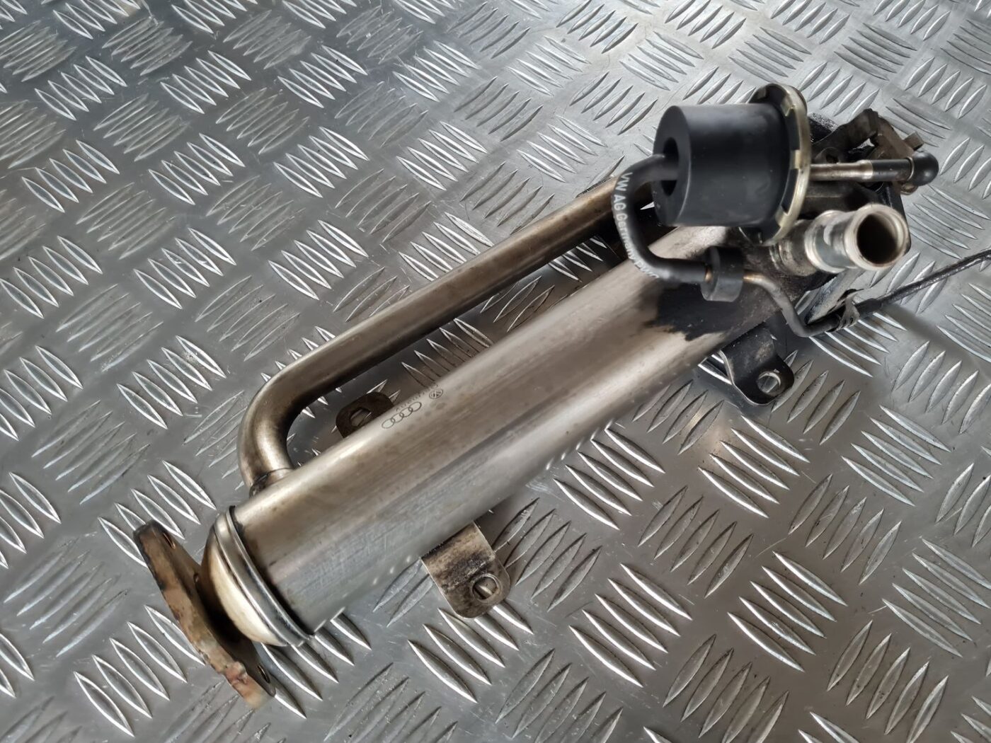 EGR vārsta dzesētājs priekš DODGE JOURNEY 2010 2 EGR vārsta dzesētājs priekš DODGE JOURNEY 2010