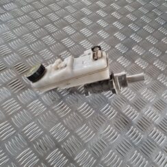 Bremžu pastiprinātāja galvenais cilindrs priekš TOYOTA AURIS 2007