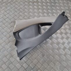 Centrālās konsoles (apdares) sānu panelis priekš TOYOTA AURIS 2007