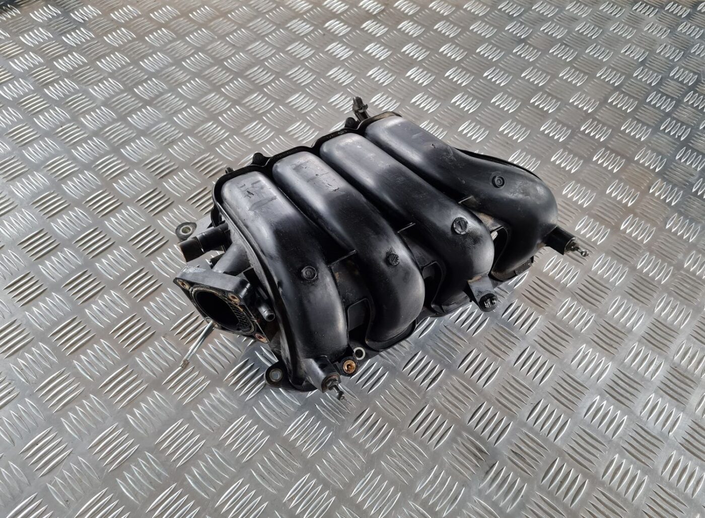 Ieplūdes kolektors priekš TOYOTA AURIS 2007