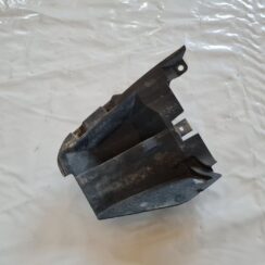 Aizmugurēja bufera aizsargs priekš TOYOTA AURIS 2007