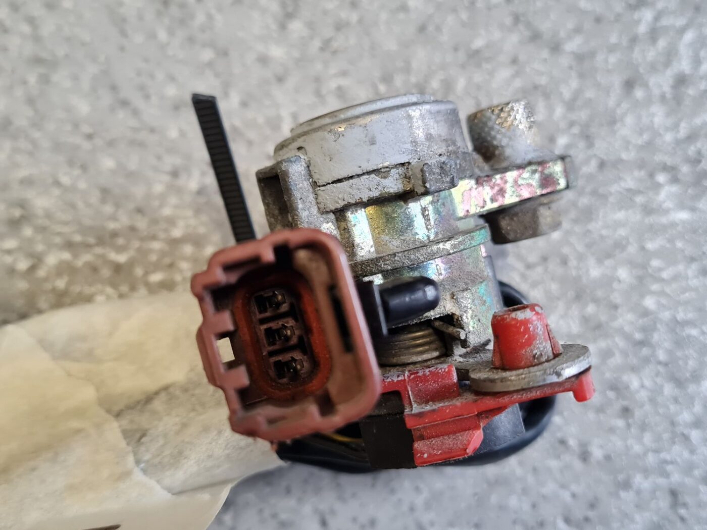 Durvju slēdzenes cilindrs priekš NISSAN X-TRAIL 2005 4 Durvju slēdzenes cilindrs priekš NISSAN X-TRAIL 2005