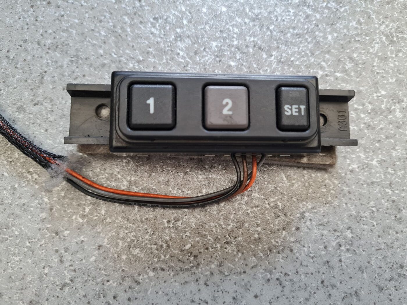 Sēdekļu atmiņas slēdža poga priekš JEEP GRAND CHEROKEE 2004 2 Sēdekļu atmiņas slēdža poga priekš JEEP GRAND CHEROKEE 2004