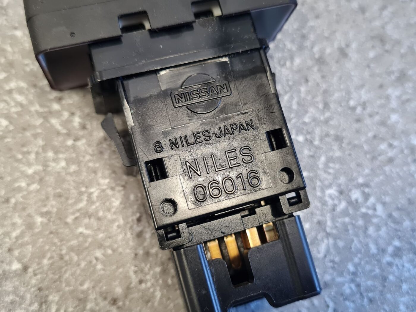 Trauksmes poga priekš NISSAN X-TRAIL 2007