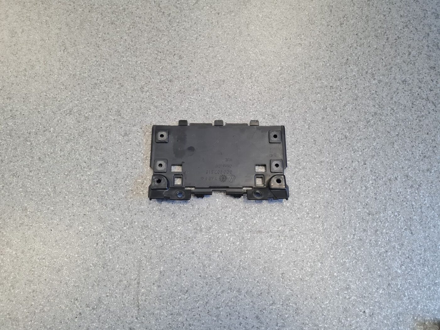 Salona plastmasa priekš VW PASSAT CC 2009 1 Salona plastmasa priekš VW PASSAT CC 2009