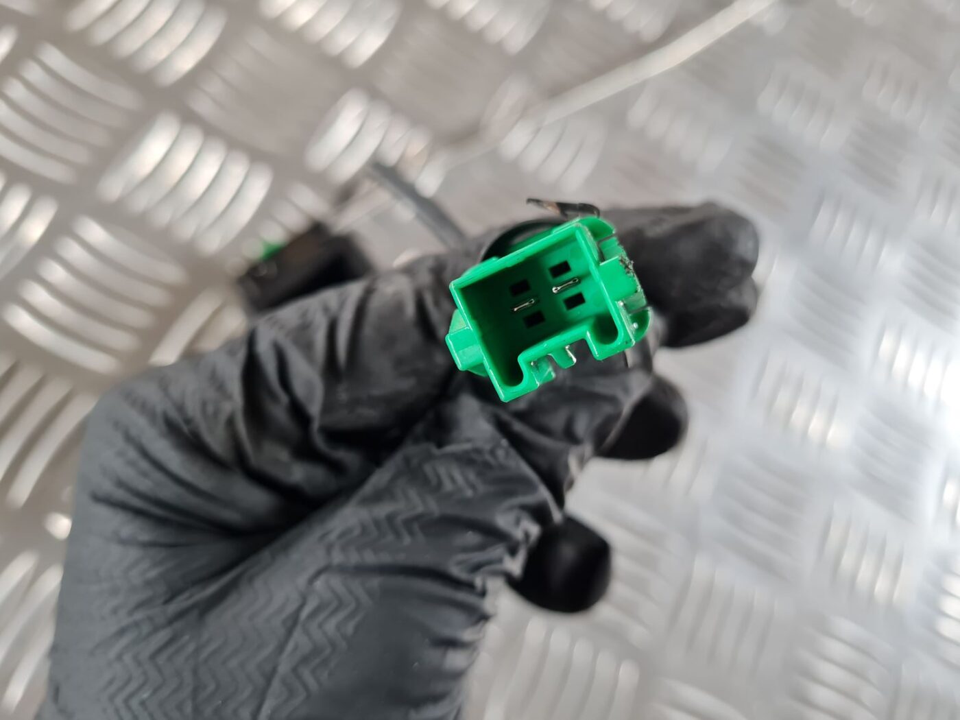 Bagāžnieka vāka slēdzene priekš SAAB 9-5 1999 3 Bagāžnieka vāka slēdzene priekš SAAB 9-5 1999