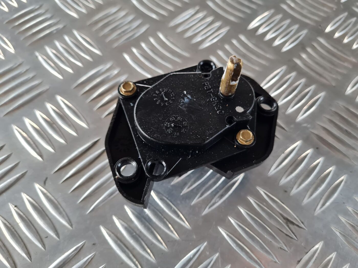 Apsildes sistēmas aktuators priekš SAAB 9-5 1999