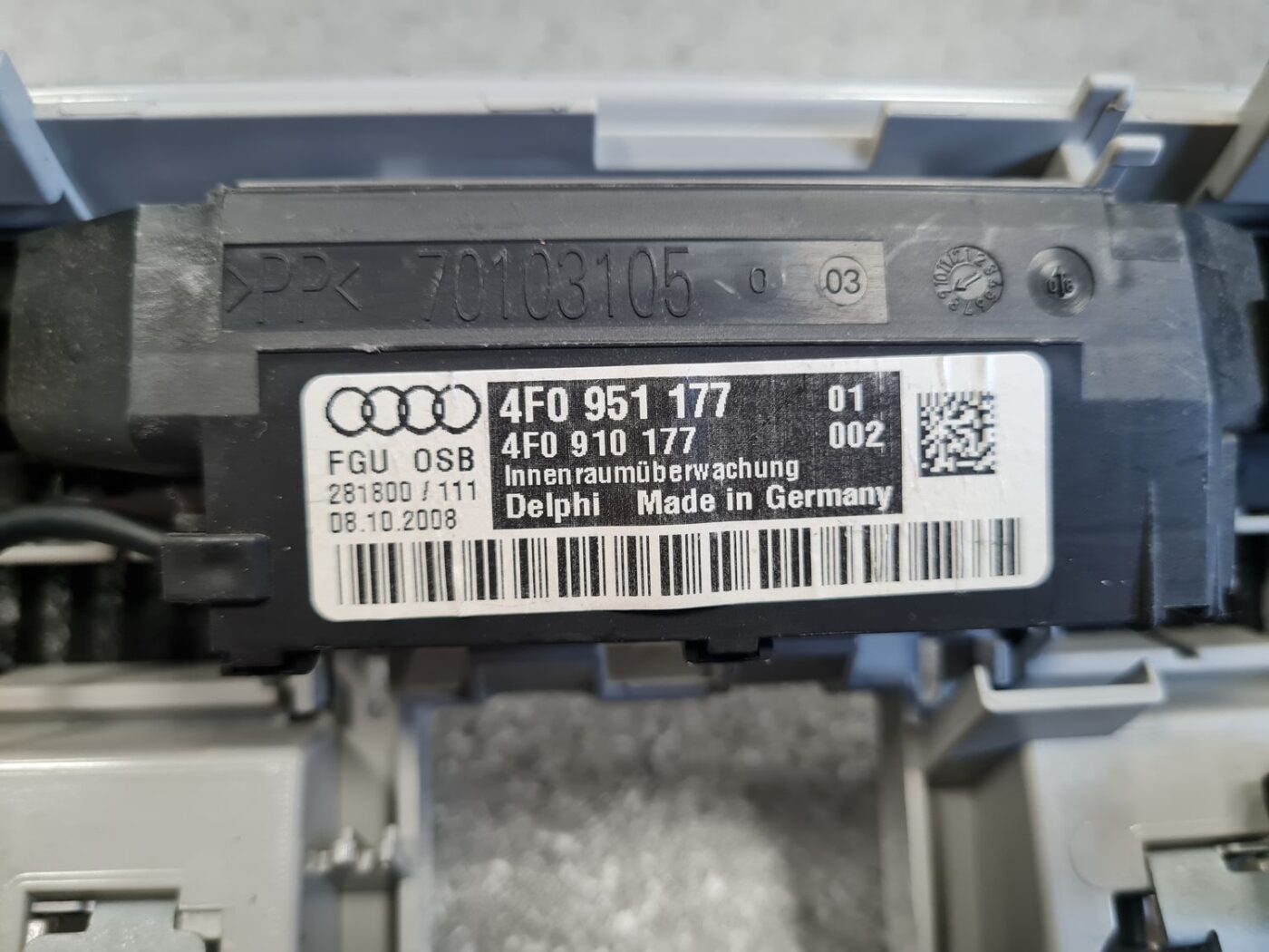 Salona apgaismojuma panelis priekš AUDI A6 2008 3 Salona apgaismojuma panelis priekš AUDI A6 2008