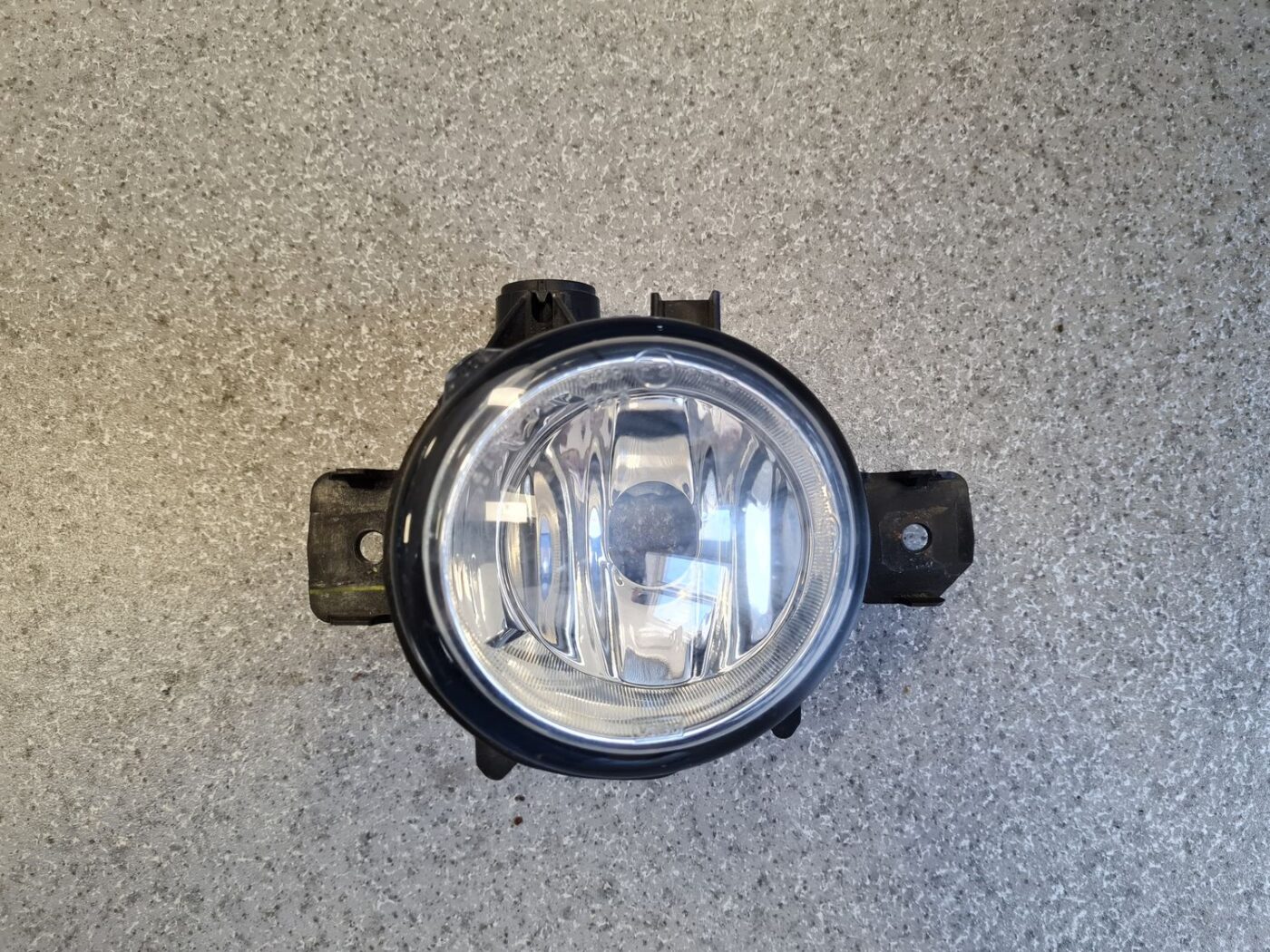 Miglas lukturis priekšā pa kreisi priekš BMW X5 E70 2006-2013 2 Miglas lukturis priekšā pa kreisi priekš BMW X5 E70 2006-2013