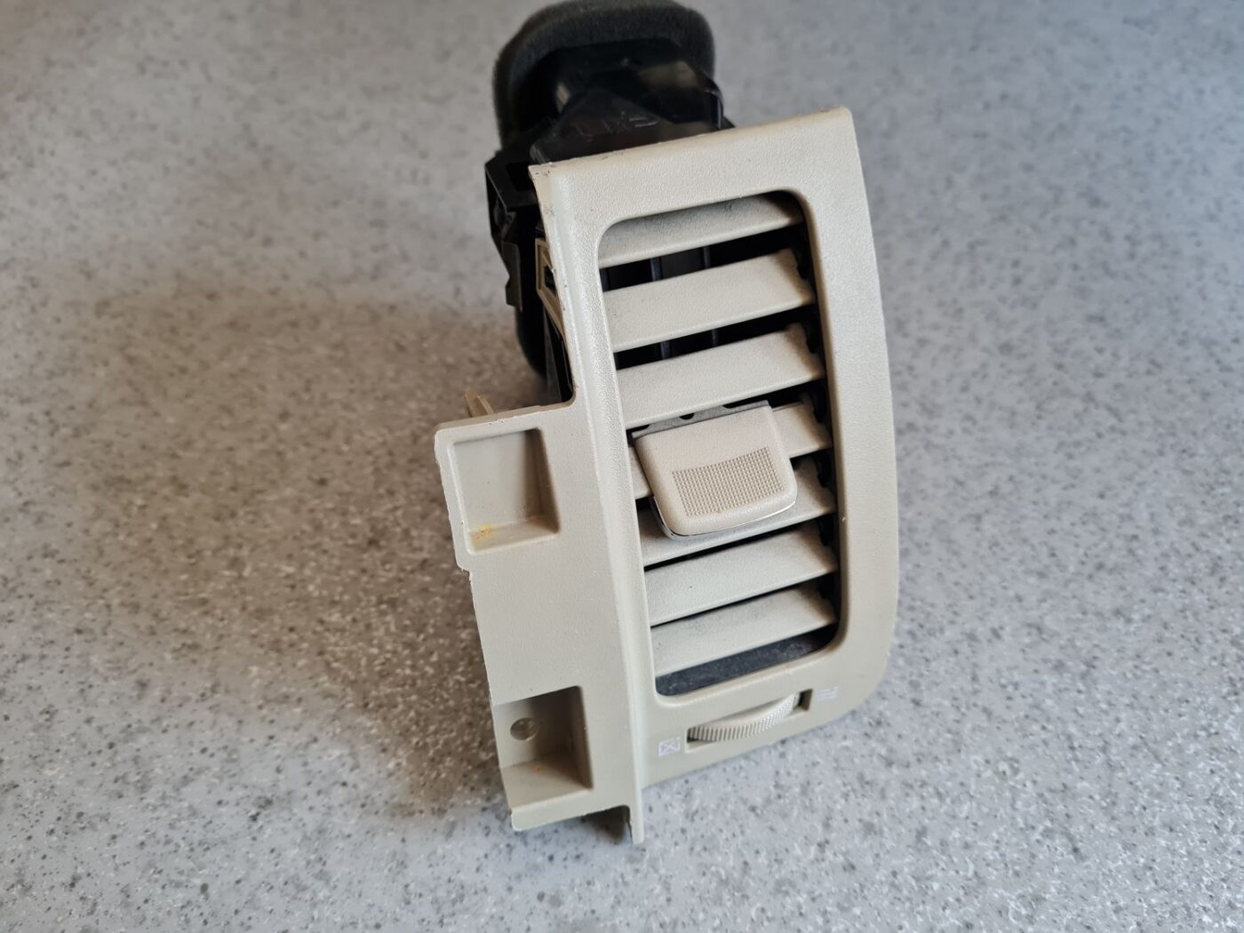 Mērinstrumentu paneļa gaisa vads, centrā priekš NISSAN X-TRAIL 2007 2 Mērinstrumentu paneļa gaisa vads, centrā priekš NISSAN X-TRAIL 2007