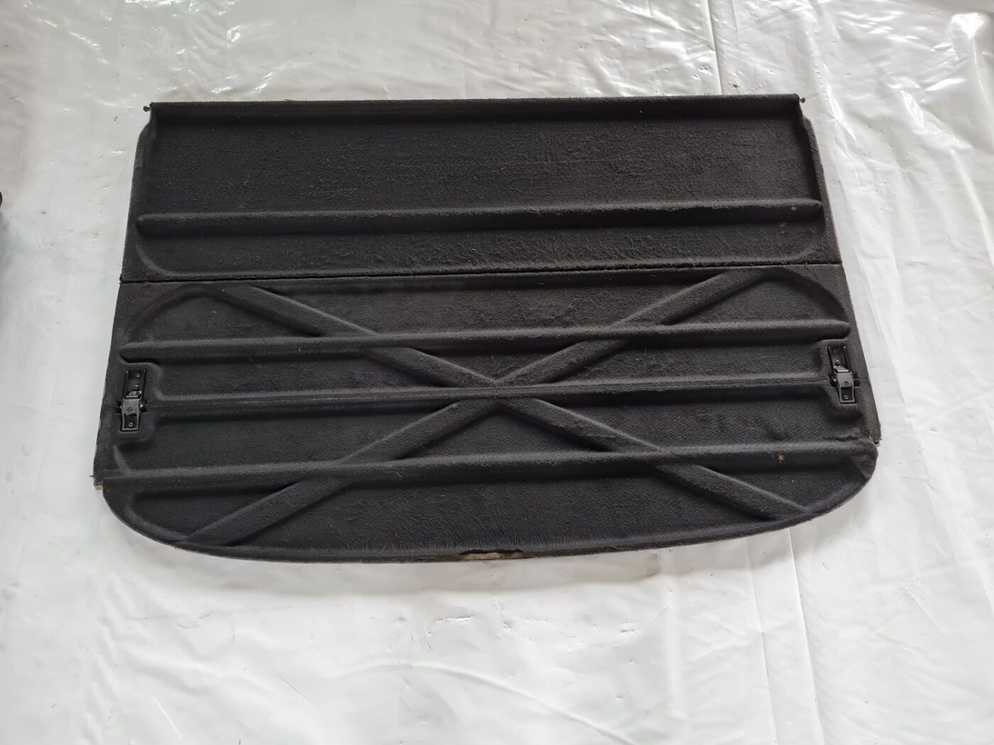 Bagāžnieka žalūzija priekš SAAB 9-5 1999 2 Bagāžnieka žalūzija priekš SAAB 9-5 1999