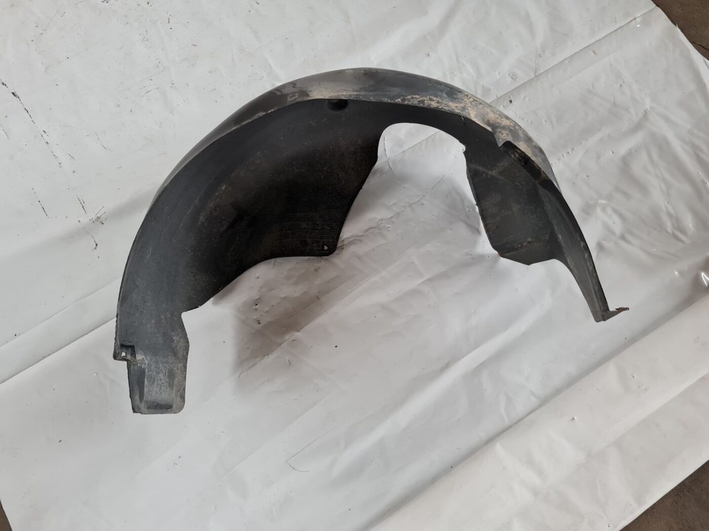 Aizmugurējais kreisais paspārns priekš SAAB 9-5 1999