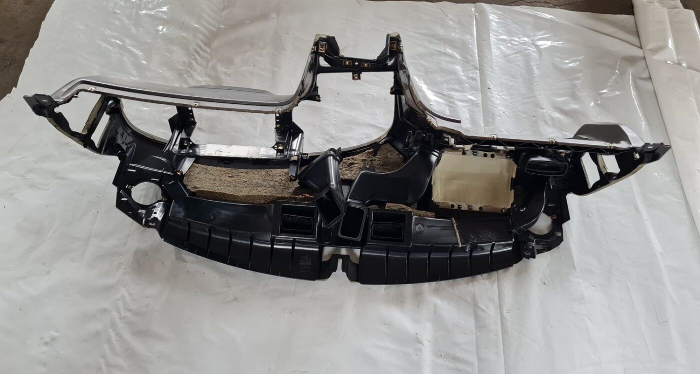 Mērinstrumentu panelis priekš SAAB 9-5 1999 6 Mērinstrumentu panelis priekš SAAB 9-5 1999