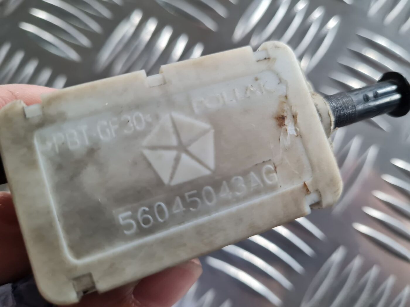 Stop signāla devējs priekš CHRYSLER VOYAGER 2006 3 Stop signāla devējs priekš CHRYSLER VOYAGER 2006