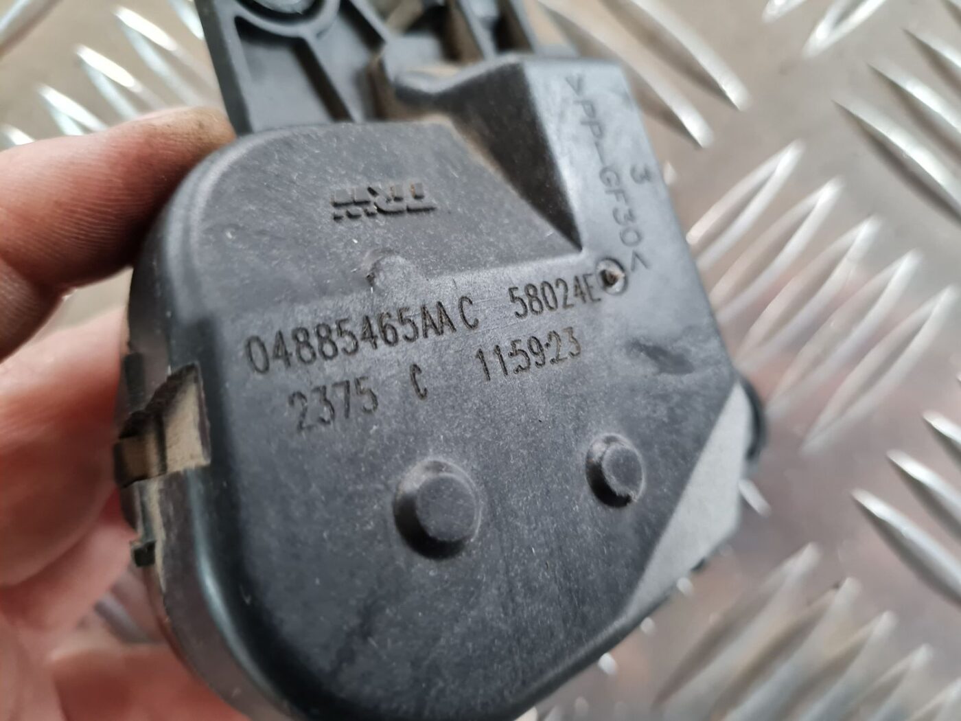 Apsildes sistēmas aktuators priekš CHRYSLER VOYAGER 2006