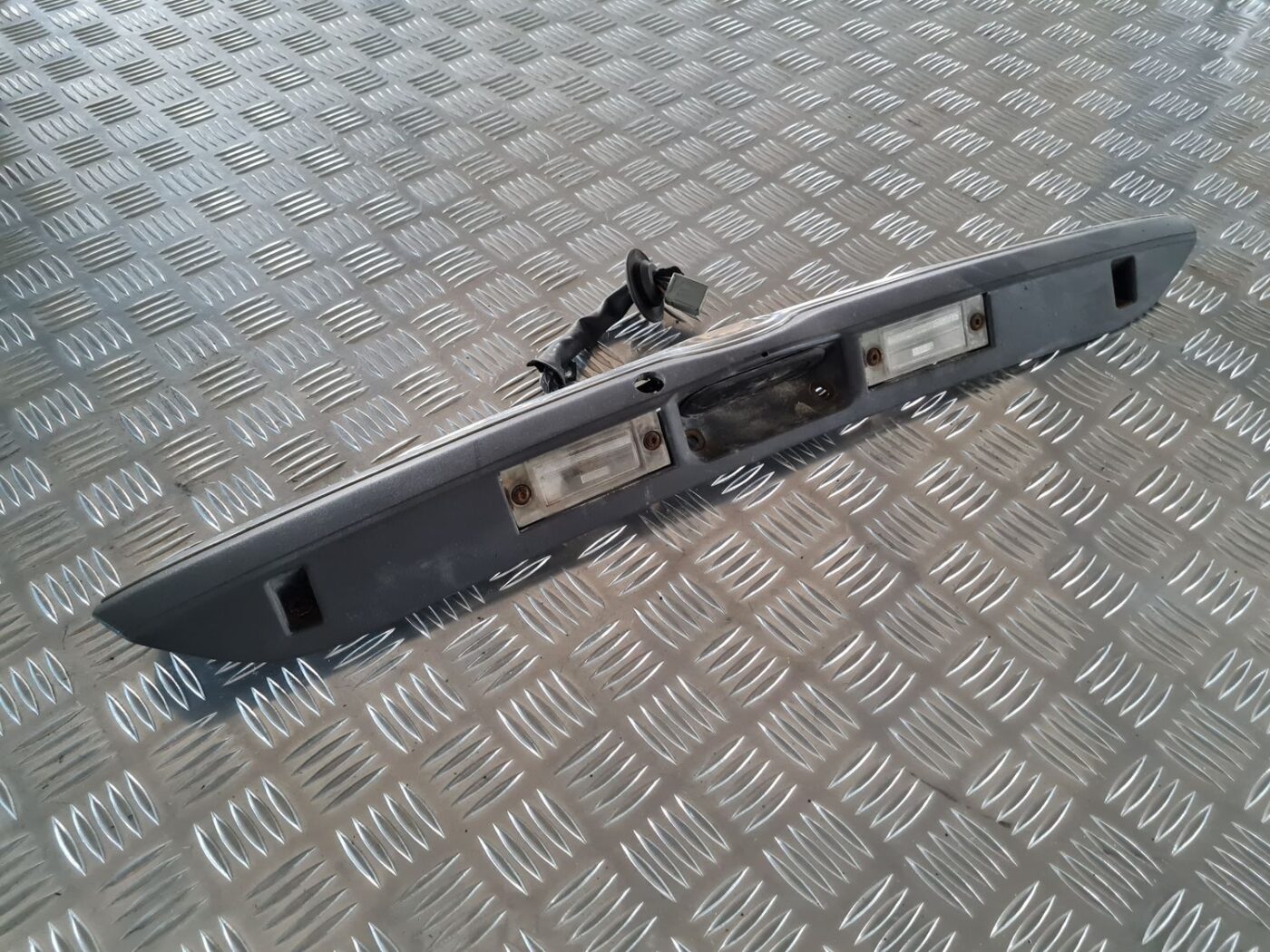 Numura zīmes gaismas uzlika komplektā priekš CHRYSLER VOYAGER 2006 7 Numura zīmes gaismas uzlika komplektā priekš CHRYSLER VOYAGER 2006