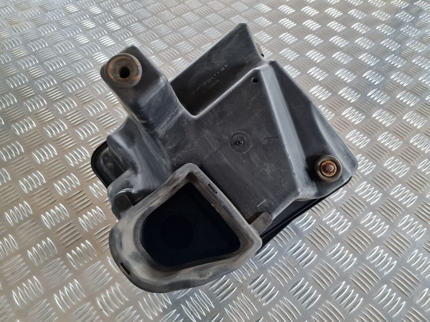 Gaisa filtra korpuss priekš CHRYSLER VOYAGER 2006 3 Gaisa filtra korpuss priekš CHRYSLER VOYAGER 2006