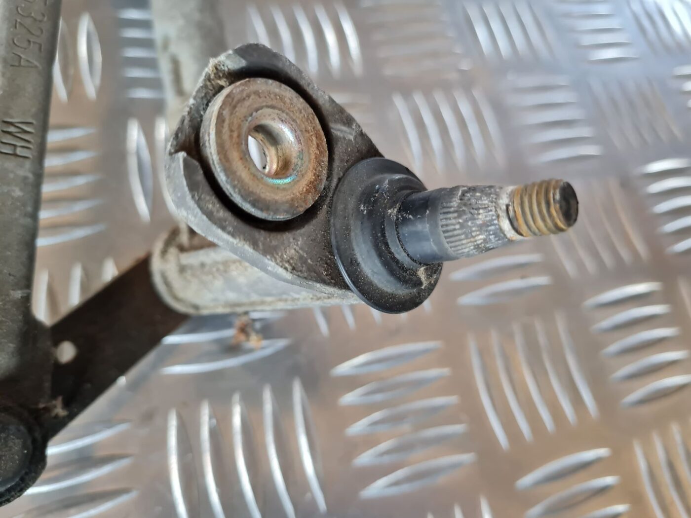 Vējstikla tīrīšanas mehānisms priekš VW GOLF IV 1999 8 Vējstikla tīrīšanas mehānisms priekš VW GOLF IV 1999