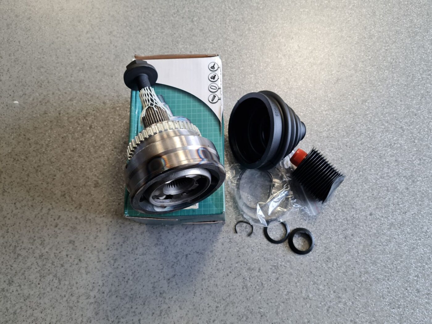 Ārējais pusases šarnīrs priekš 1 Ārējais pusases šarnīrs priekš