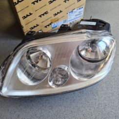 Priekšējais kreisais lukturis priekš NEW AND USED CAR SPARE PARTS