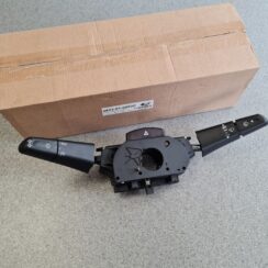 Stūres statnes slēdzis priekš