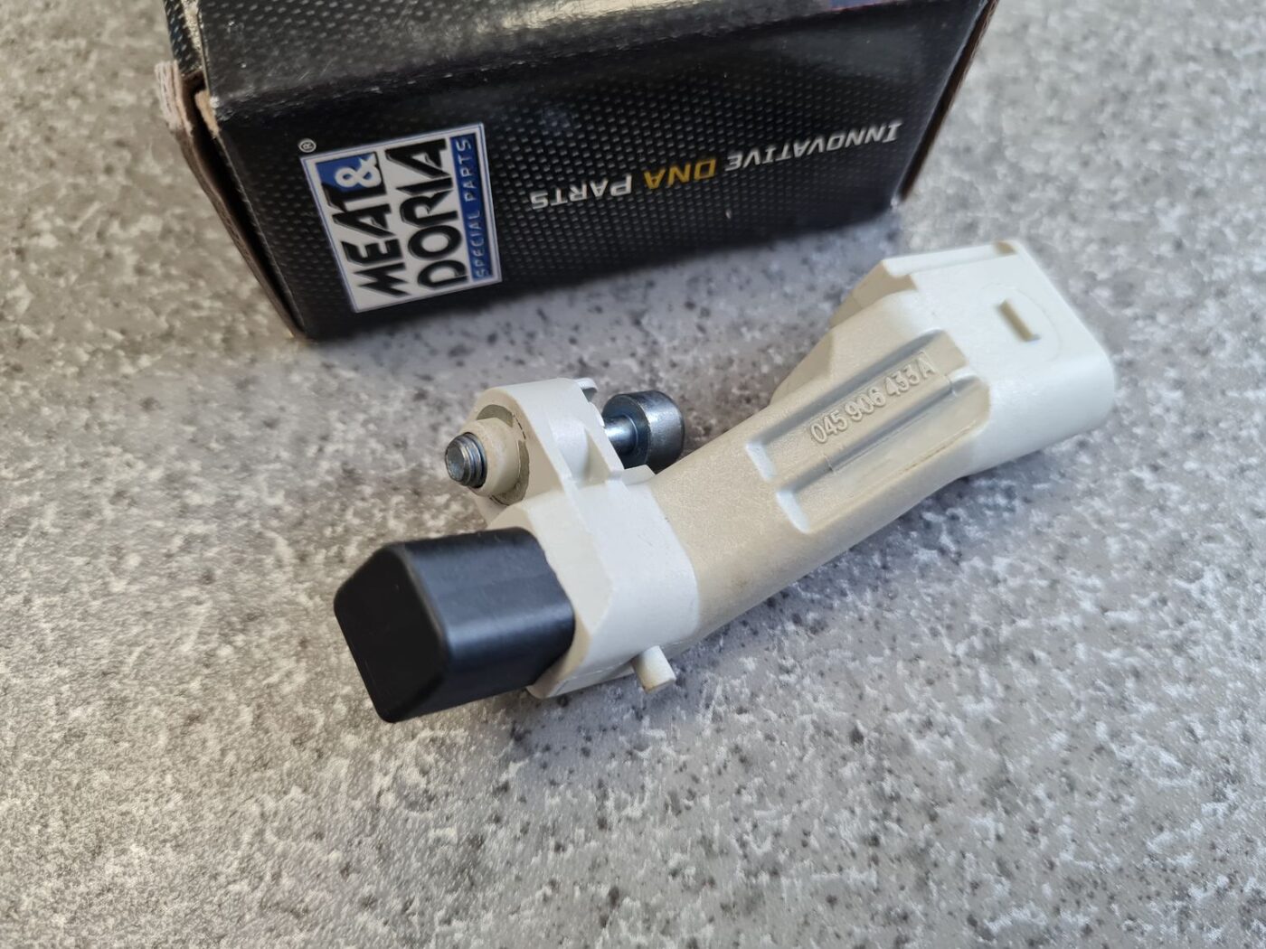 Kloķvārpstas devējs priekš 2 Kloķvārpstas devējs priekš