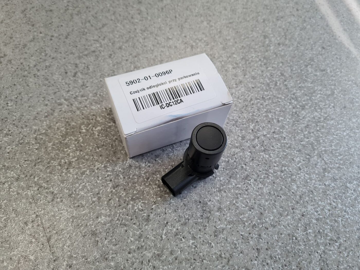 Parkošanās devējs priekš 1 Parkošanās devējs priekš