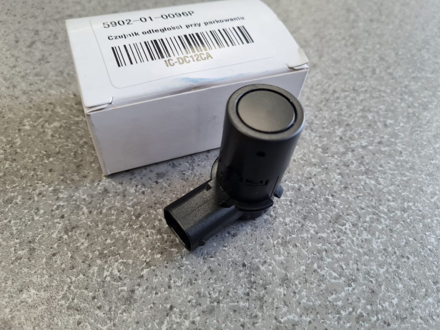 Parkošanās devējs priekš 2 Parkošanās devējs priekš