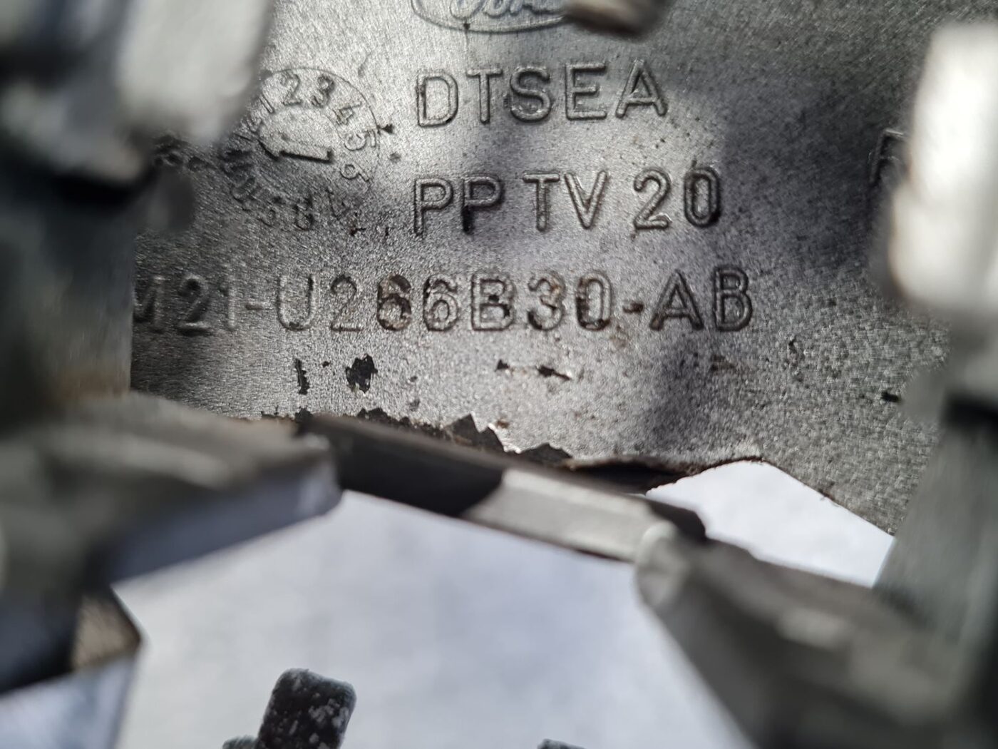 Durvju roktura iekšējais stiprinājums priekš FORD GALAXY 2007 7 Durvju roktura iekšējais stiprinājums priekš FORD GALAXY 2007