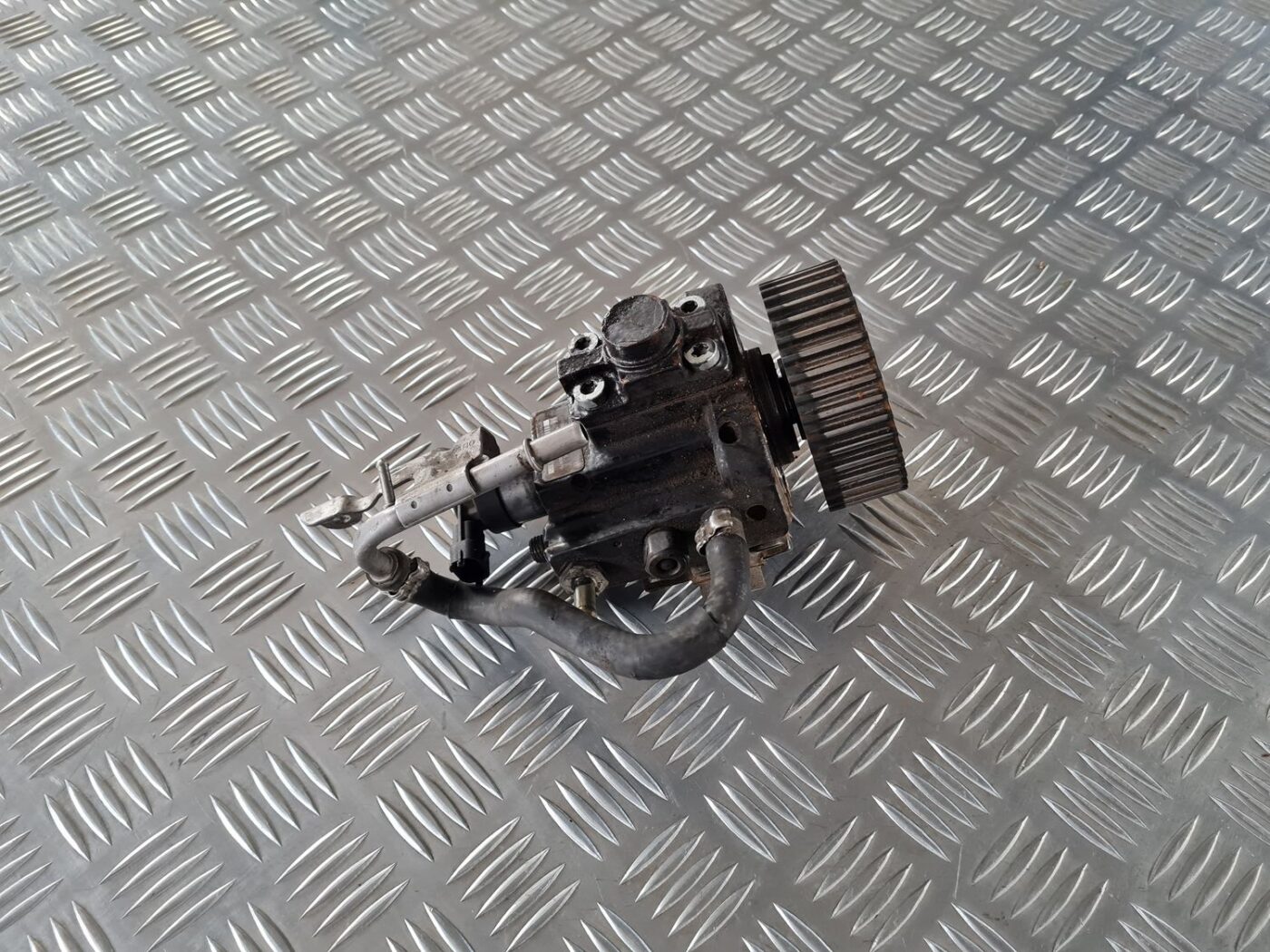 Augstspiediena degvielas sūknis priekš OPEL INSIGNIA SPORTS TOURER 2010 7 Augstspiediena degvielas sūknis priekš OPEL INSIGNIA SPORTS TOURER 2010