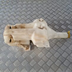 Mazgātāja šķidruma tvertne priekš SAAB 9-5 1999