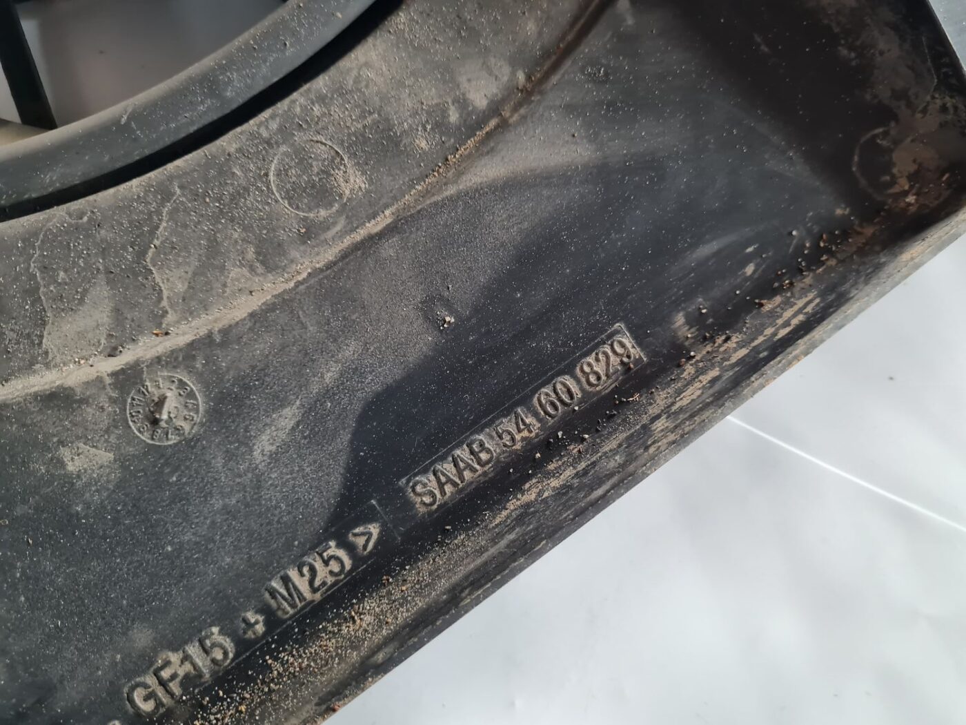 Dzesēšanas radiatora ventilators priekš SAAB 9-5 1999 2 Dzesēšanas radiatora ventilators priekš SAAB 9-5 1999