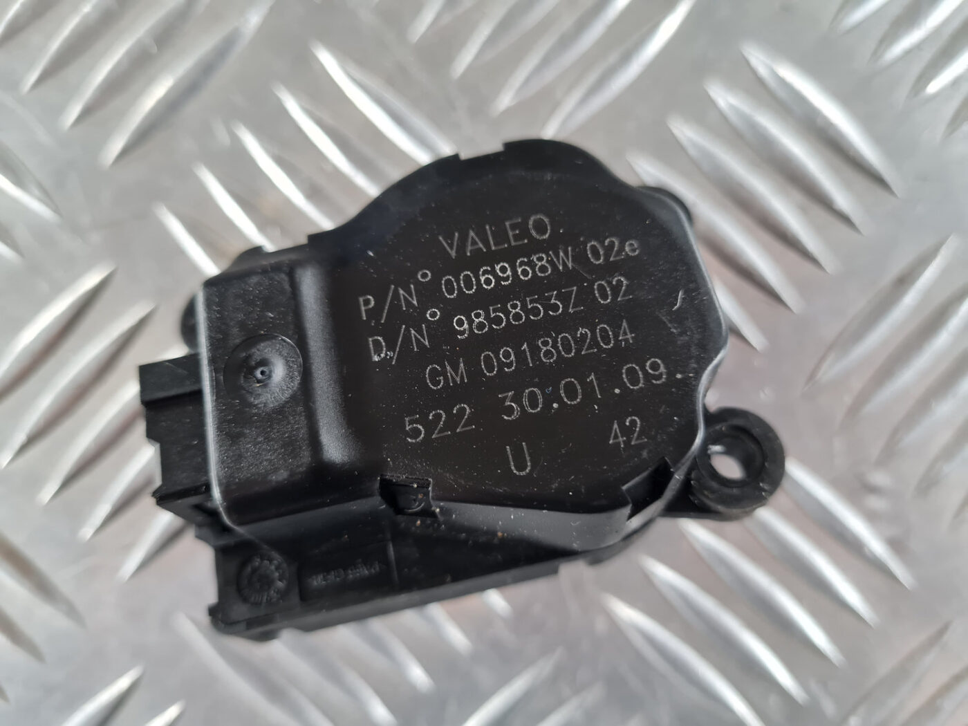 Apsildes sistēmas aktuators priekš SAAB 9-3 2009 2 Apsildes sistēmas aktuators priekš SAAB 9-3 2009