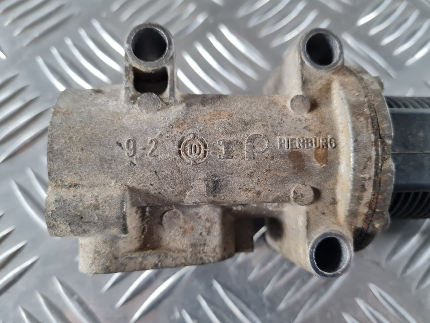 EGR vārsts priekš SAAB 9-3 2009 6 EGR vārsts priekš SAAB 9-3 2009