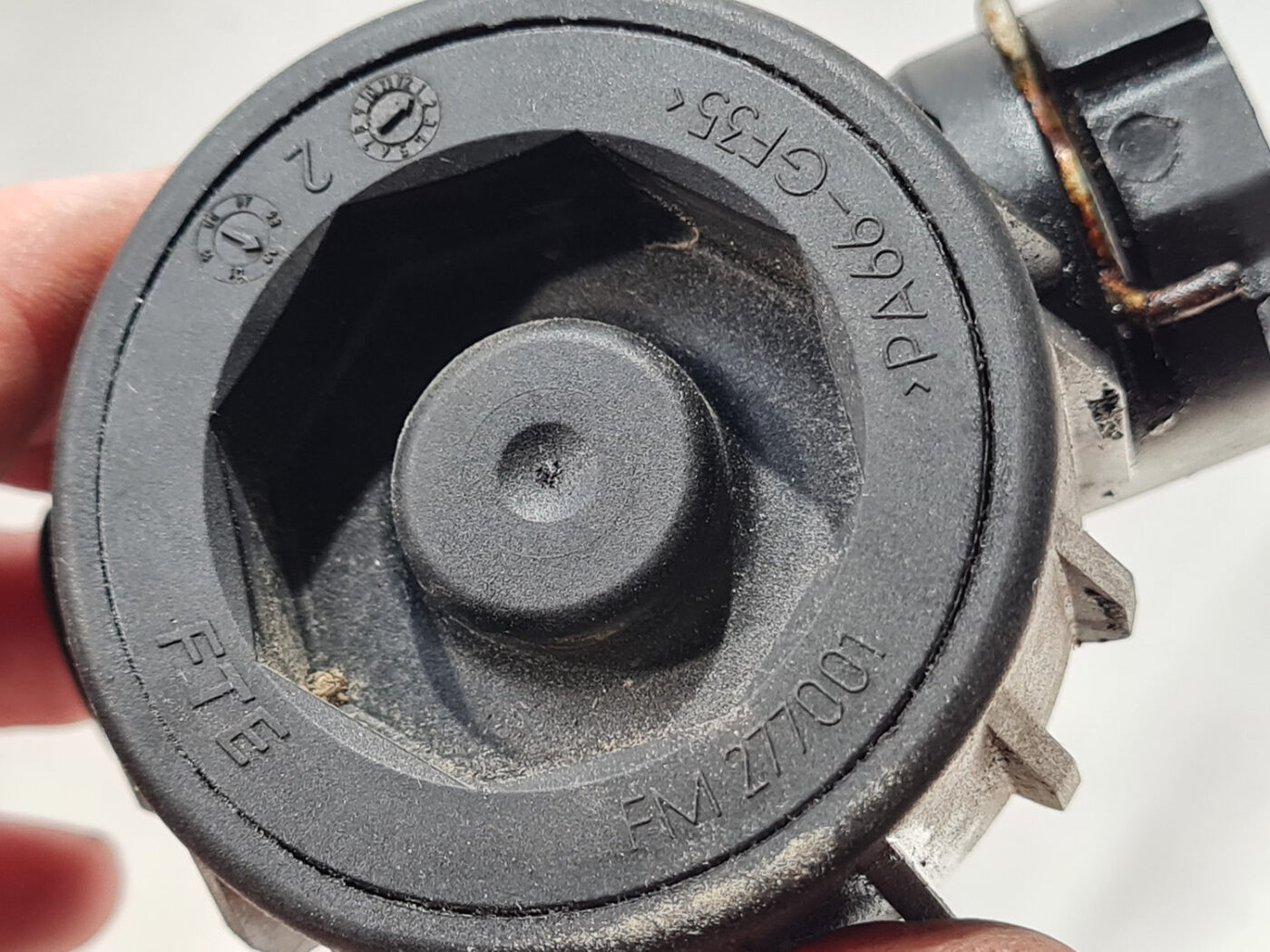 Sajūga galvenā cilindra caurule priekš SAAB 9-3 2009 6 Sajūga galvenā cilindra caurule priekš SAAB 9-3 2009