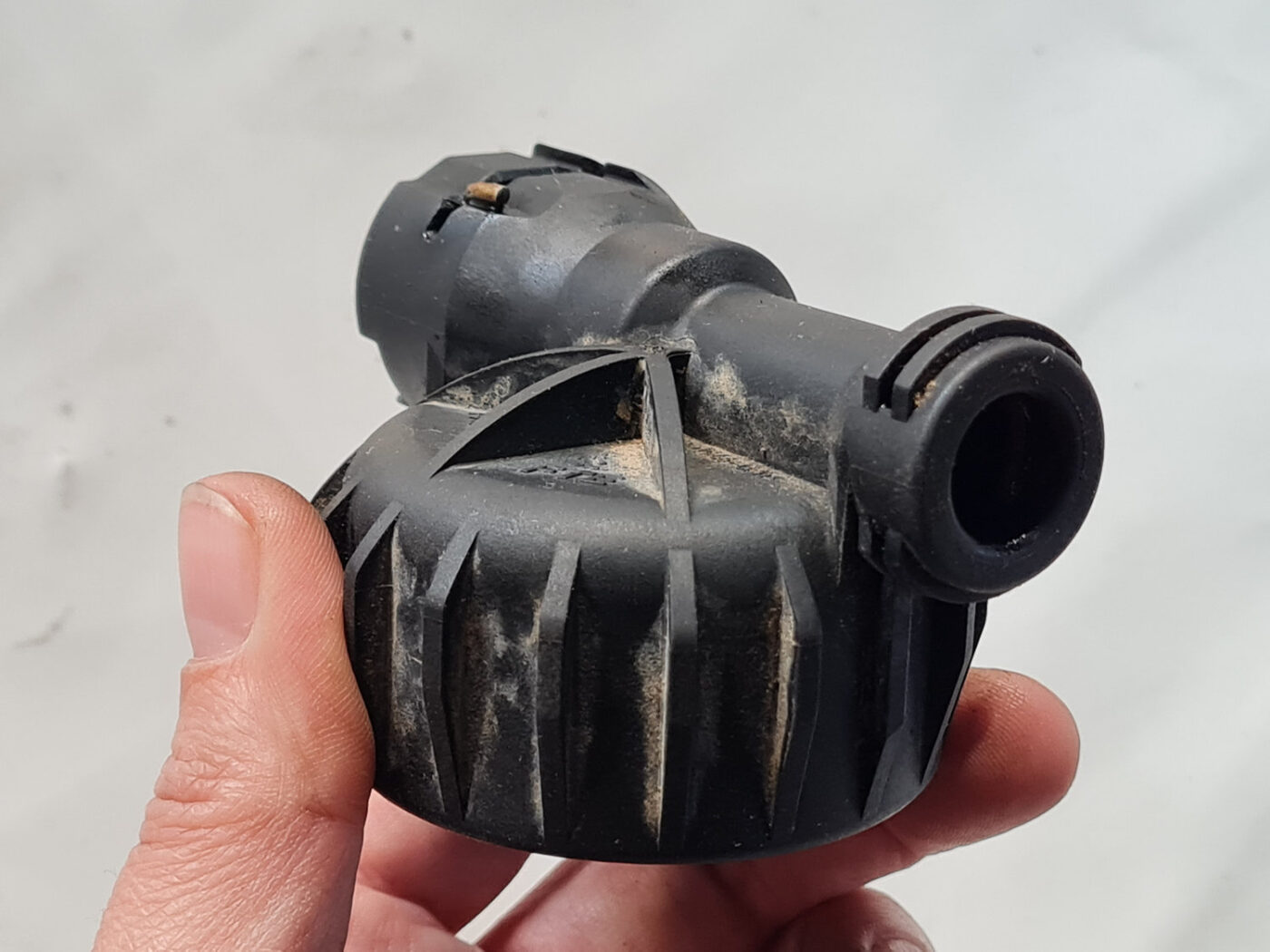 Sajūga galvenā cilindra caurule priekš SAAB 9-3 2009 3 Sajūga galvenā cilindra caurule priekš SAAB 9-3 2009