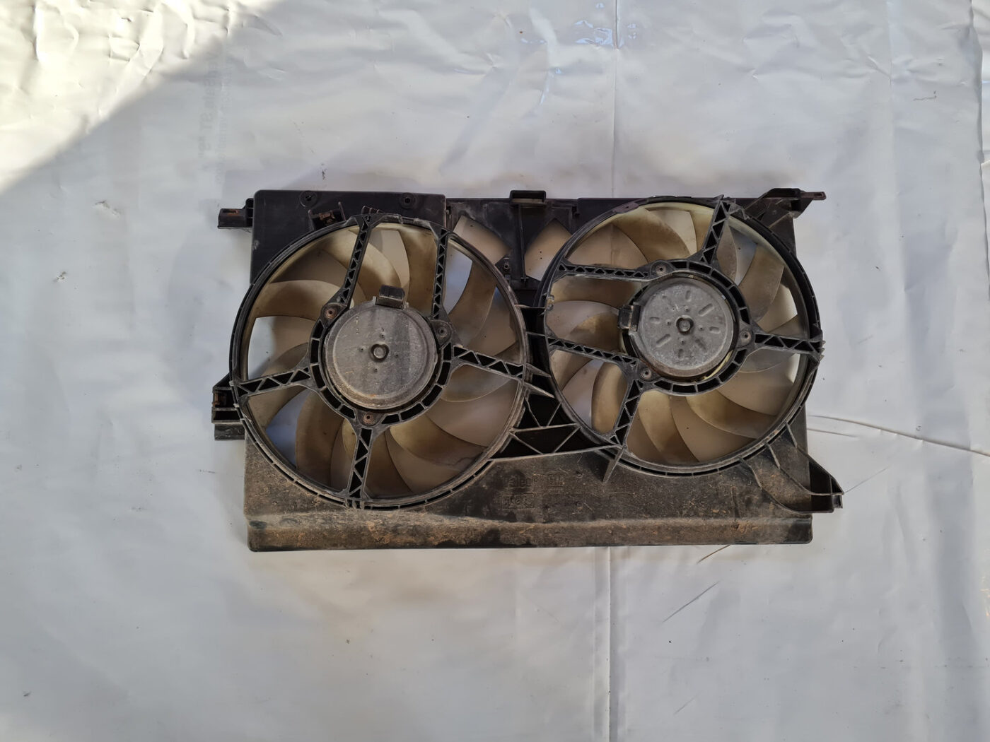 Dzesēšanas radiatora ventilators priekš SAAB 9-3 2009 9 Dzesēšanas radiatora ventilators priekš SAAB 9-3 2009