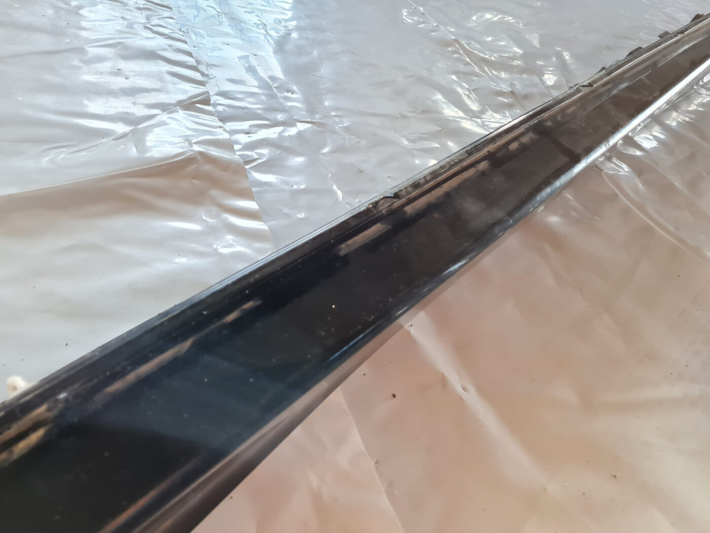 Ārēja sliekšņa laba uzlika priekš SAAB 9-3 2009 9 Ārēja sliekšņa laba uzlika priekš SAAB 9-3 2009