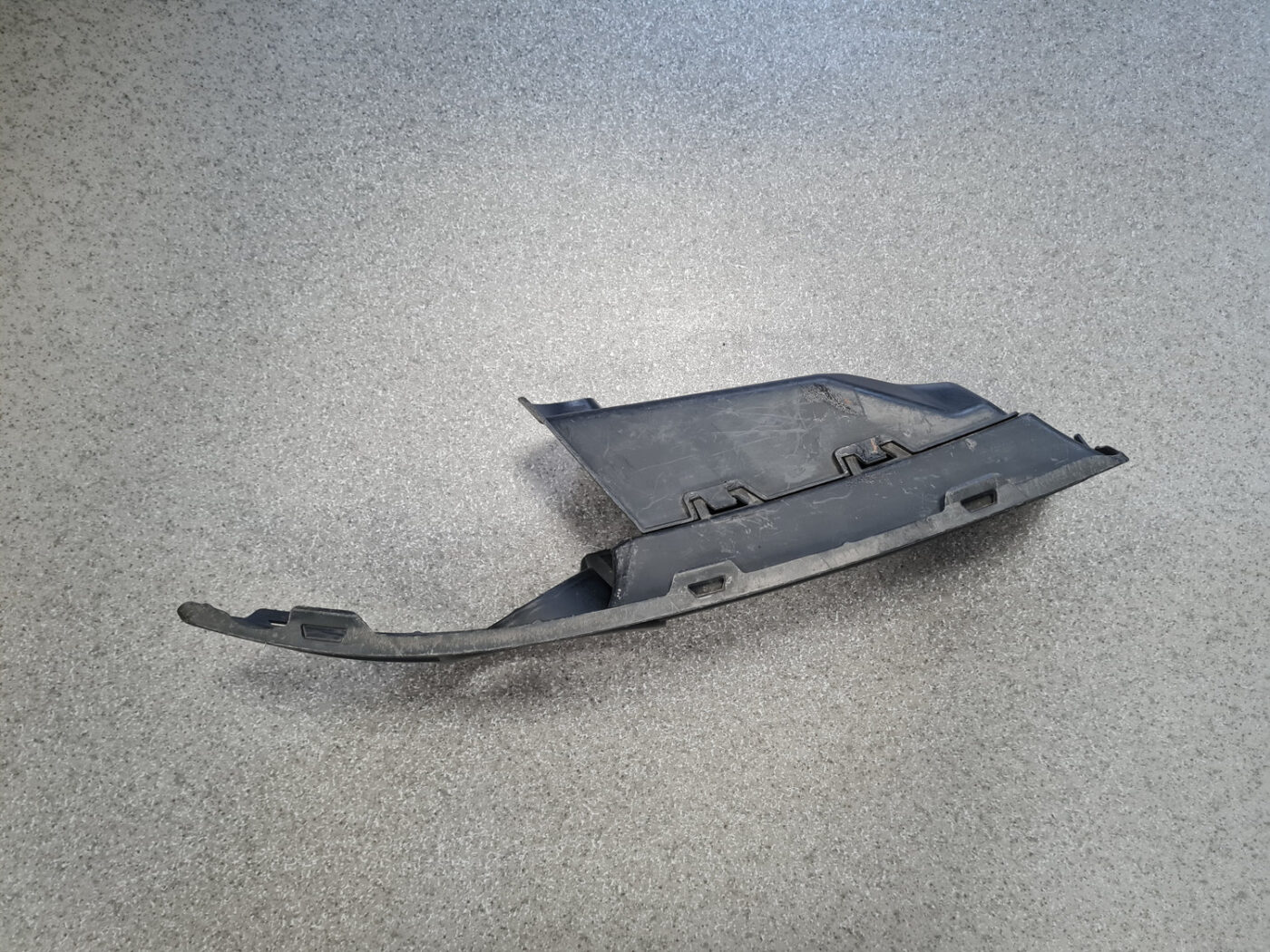 Miglas luktura reste, pa labi priekš VW POLO 2005 2 Miglas luktura reste, pa labi priekš VW POLO 2005