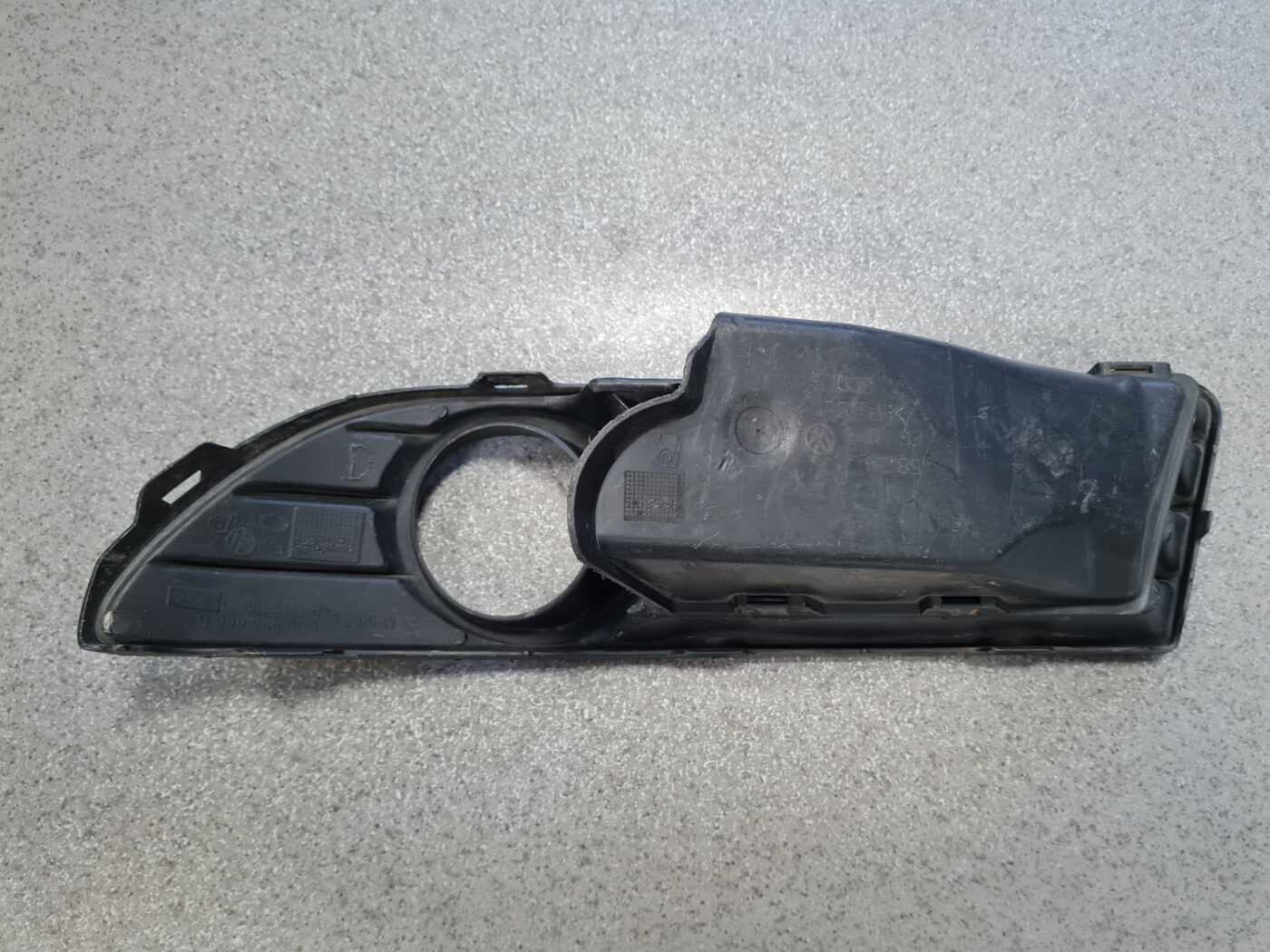 Miglas luktura reste, pa labi priekš VW POLO 2005 6 Miglas luktura reste, pa labi priekš VW POLO 2005