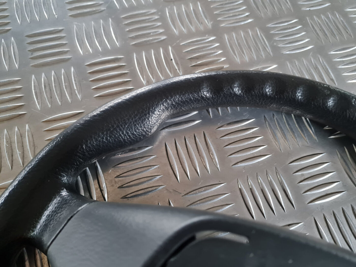 Stūre priekš TOYOTA AVENSIS 2007 UNIVERSAL 6 Stūre priekš TOYOTA AVENSIS 2007 UNIVERSAL