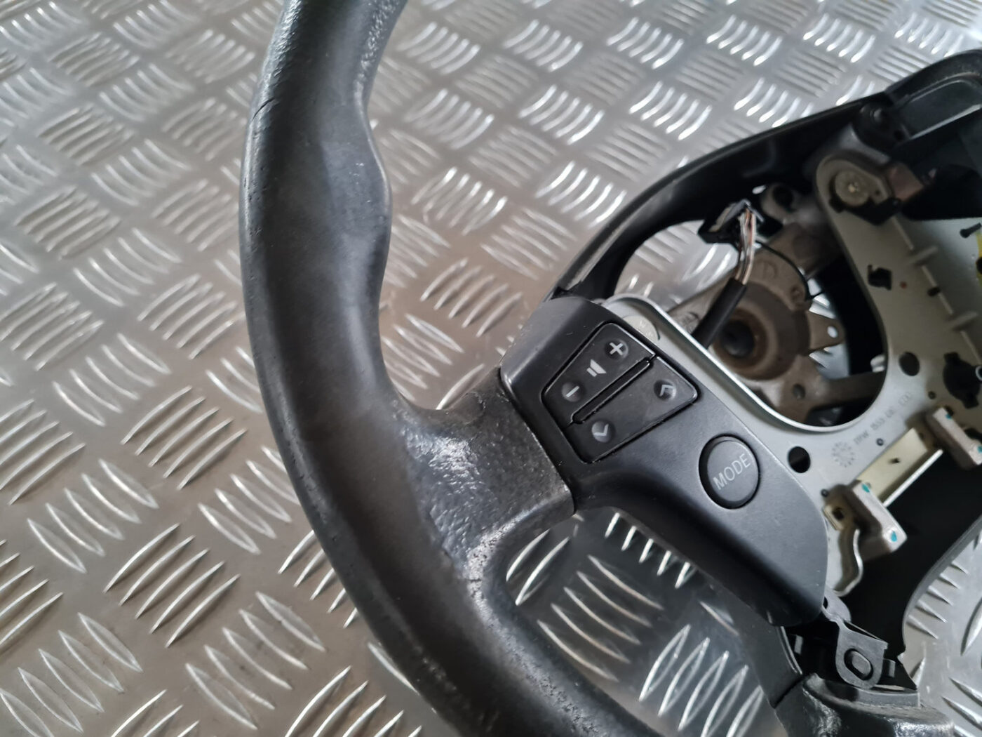 Stūre priekš TOYOTA AVENSIS 2007 UNIVERSAL 5 Stūre priekš TOYOTA AVENSIS 2007 UNIVERSAL