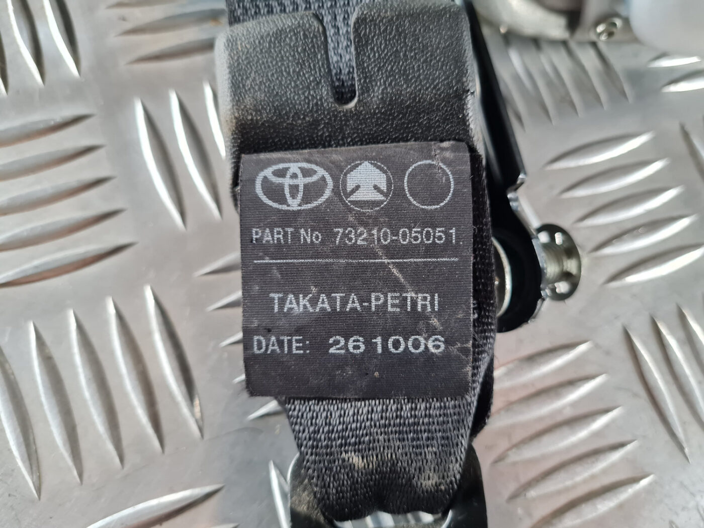 Priekšējā labā drošības josta priekš TOYOTA AVENSIS 2007 UNIVERSAL 3 Priekšējā labā drošības josta priekš TOYOTA AVENSIS 2007 UNIVERSAL