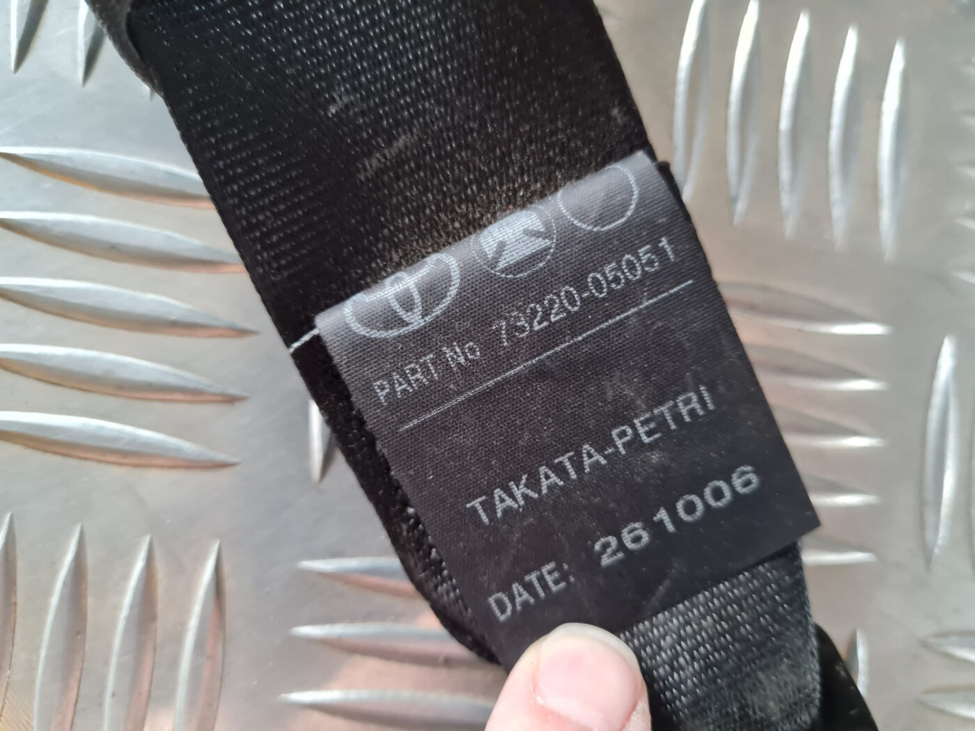 Priekšējā kreisā drošības josta priekš TOYOTA AVENSIS 2007 UNIVERSAL 3 Priekšējā kreisā drošības josta priekš TOYOTA AVENSIS 2007 UNIVERSAL