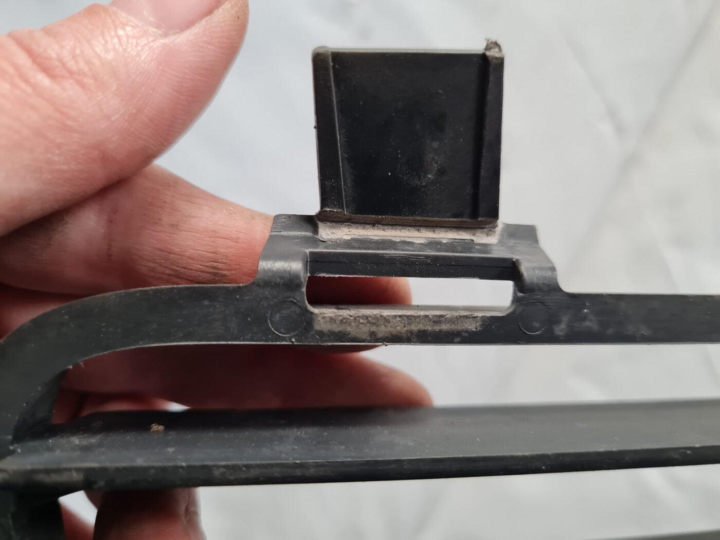 Bufera reste priekš TOYOTA AVENSIS 2007 UNIVERSAL 7 Bufera reste priekš TOYOTA AVENSIS 2007 UNIVERSAL