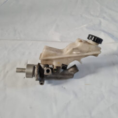 Bremžu pastiprinātāja galvenais cilindrs priekš TOYOTA AVENSIS 2007 UNIVERSAL