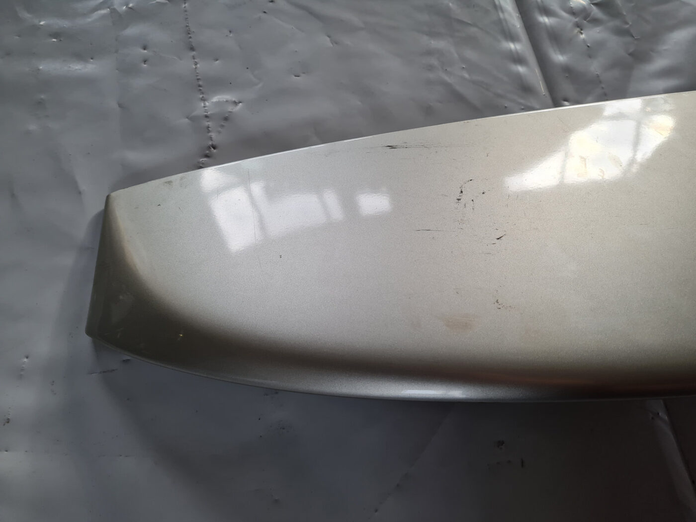 Bagāžnieka vāka spoileris priekš TOYOTA AVENSIS 2007 UNIVERSAL 2 Bagāžnieka vāka spoileris priekš TOYOTA AVENSIS 2007 UNIVERSAL