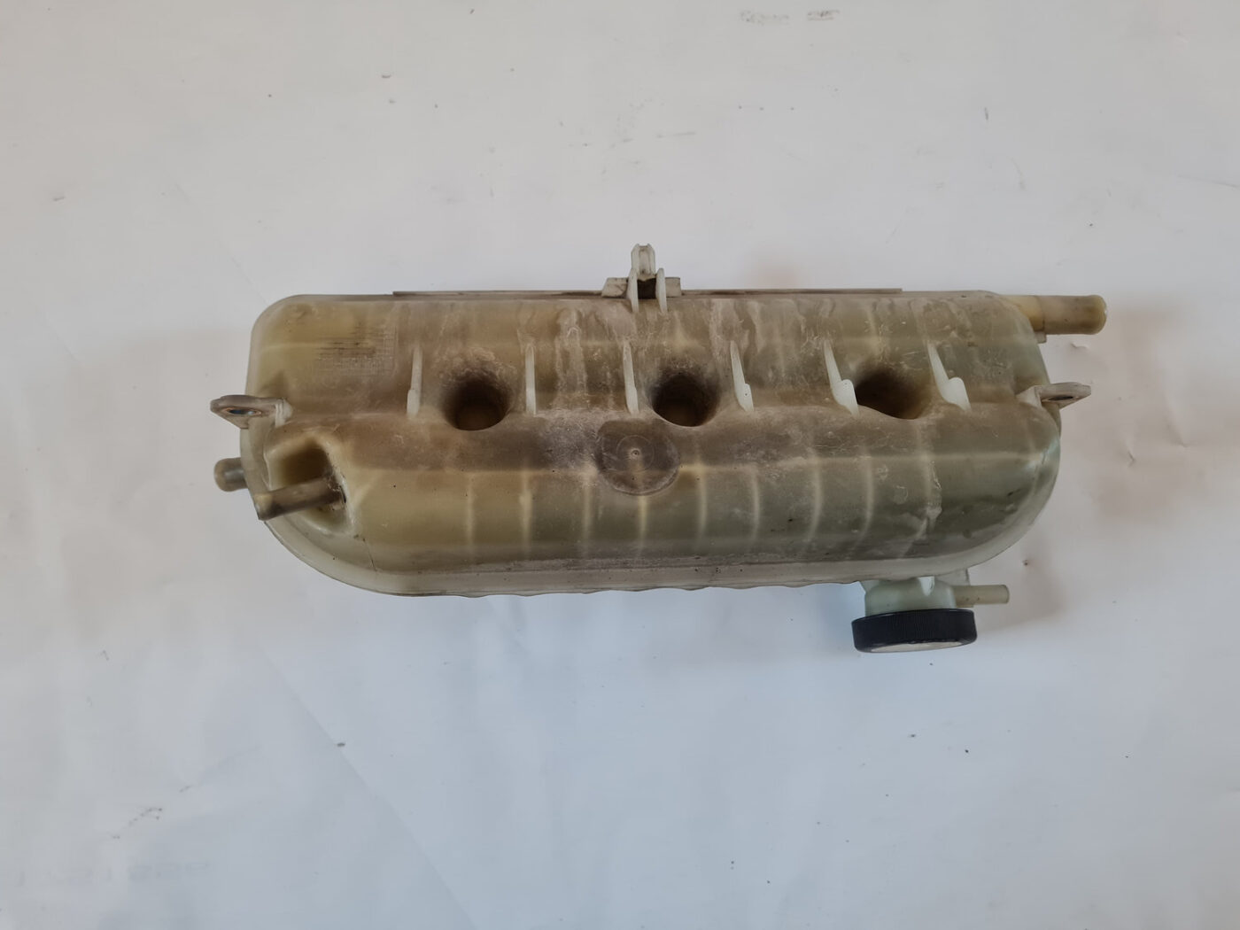 Dzesēšanas šķidruma tvertne priekš TOYOTA AVENSIS 2007 UNIVERSAL 3 Dzesēšanas šķidruma tvertne priekš TOYOTA AVENSIS 2007 UNIVERSAL